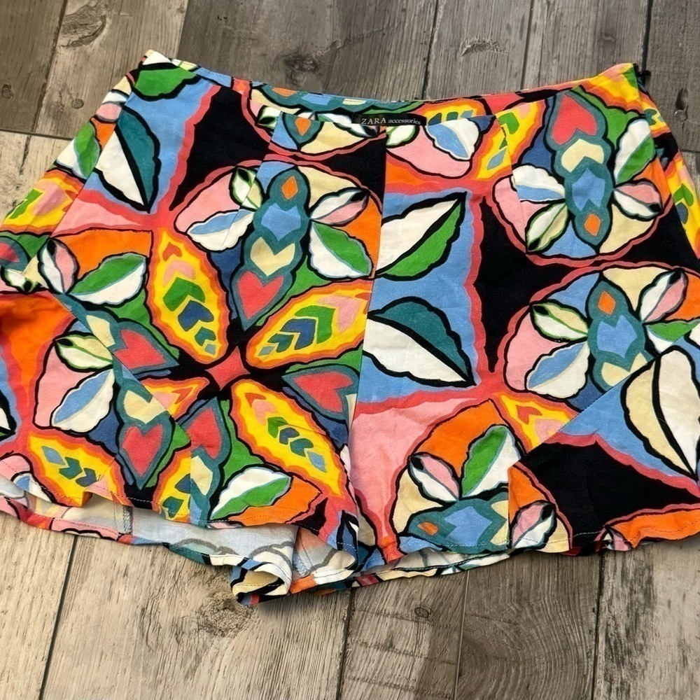Zara Shorts Lightweight Abstract Colorful Pattern XS
